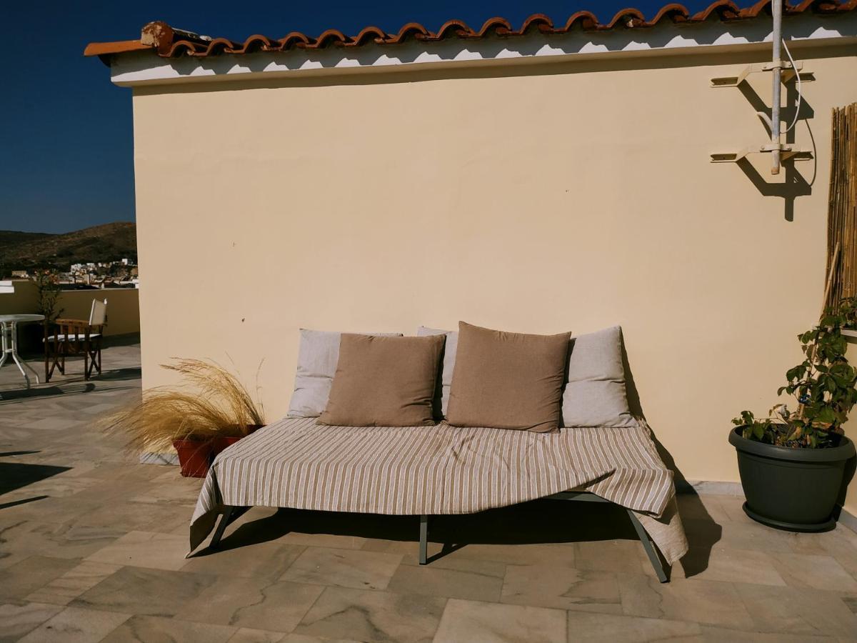 ארמופוליס Fiera Guesthouse מראה חיצוני תמונה
