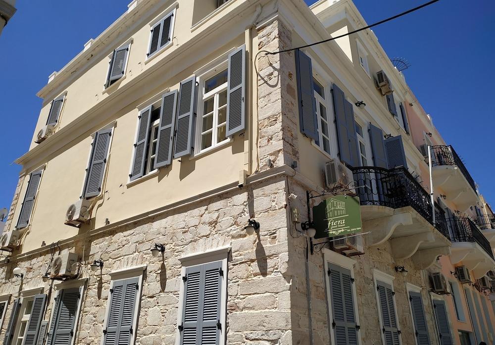 ארמופוליס Fiera Guesthouse מראה חיצוני תמונה