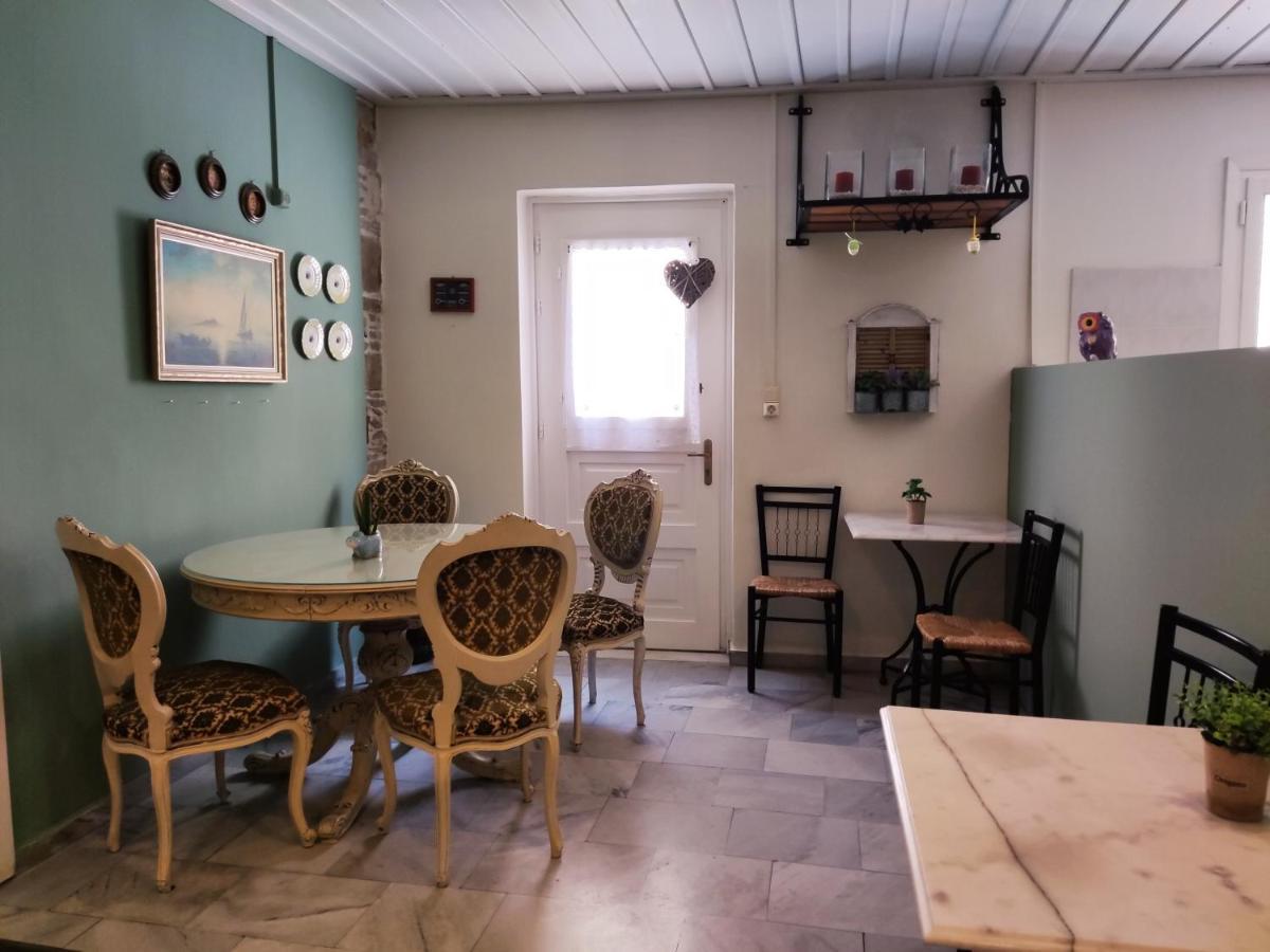 ארמופוליס Fiera Guesthouse מראה חיצוני תמונה