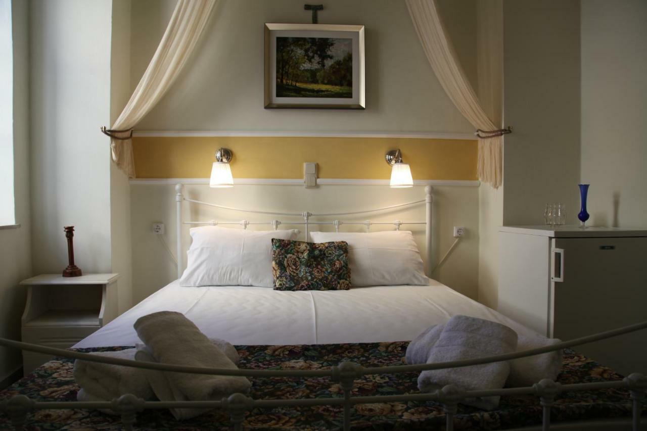 ארמופוליס Fiera Guesthouse מראה חיצוני תמונה