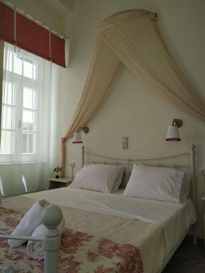ארמופוליס Fiera Guesthouse מראה חיצוני תמונה